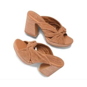 KORK EASE New without Box Haya Heels in Tan Camel Suede // 11